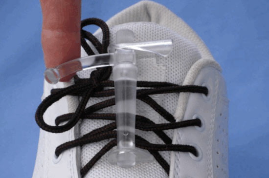 A little ingenuity to save time and effort to connect shoes with
