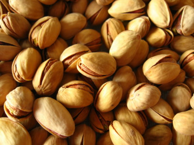 How Pistachio Nuts Help Reduce Cholesterol