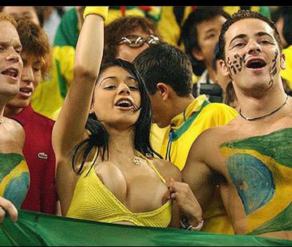 A decisive moment when a supporter's sister in the world cup has