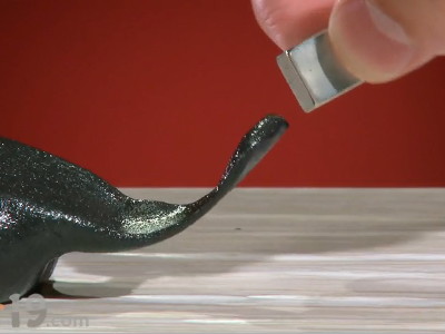 まるで生きているかのように動く スライムや練りケシ的なおもちゃ Magnetic Thinking Putty Gigazine