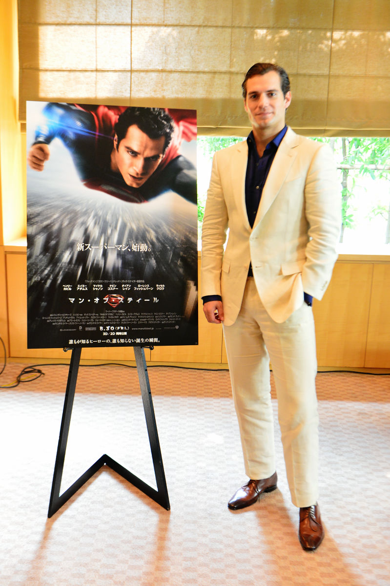 Henry Cavill Man Of Steel Interview And Pictures