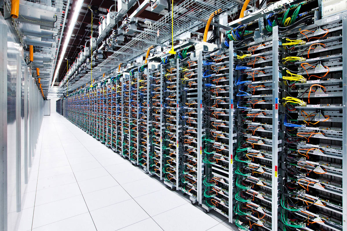 Googleがあらゆるサービスを支えるデータセンターの様子を公開中 ライブドアニュース