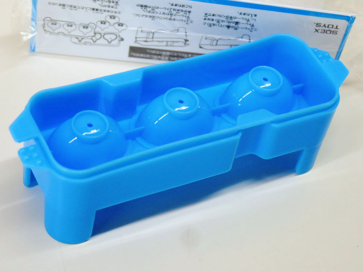 Dragon Quest Smile Slime silicon tray by square Enix 