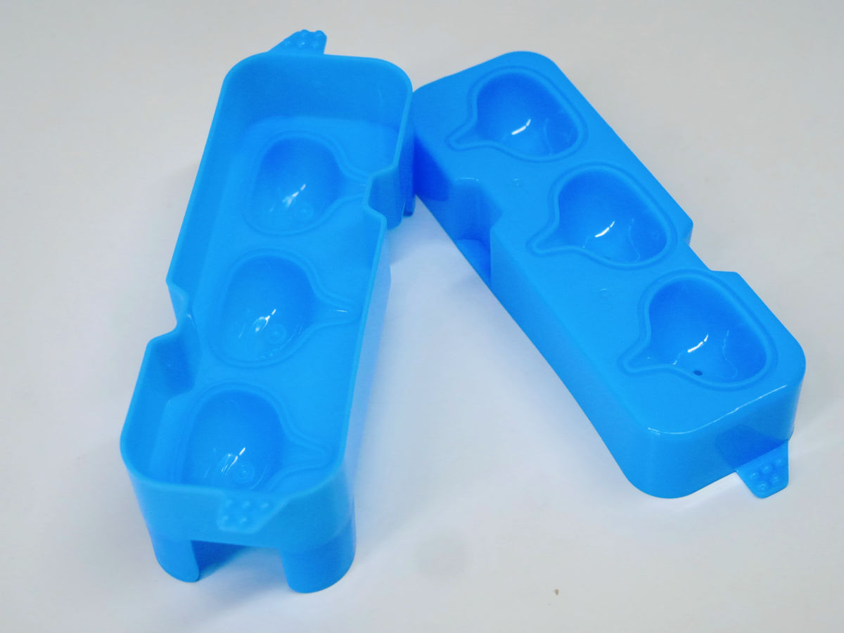 http://i.gzn.jp/img/2014/08/07/smileslime-ice-tray-review/P2220606.jpg