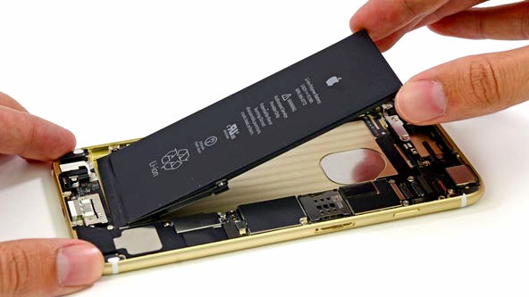 Iphone 6 Plusが速攻で分解され 中まで金ピカのゴージャス具合が丸裸にされる Gigazine