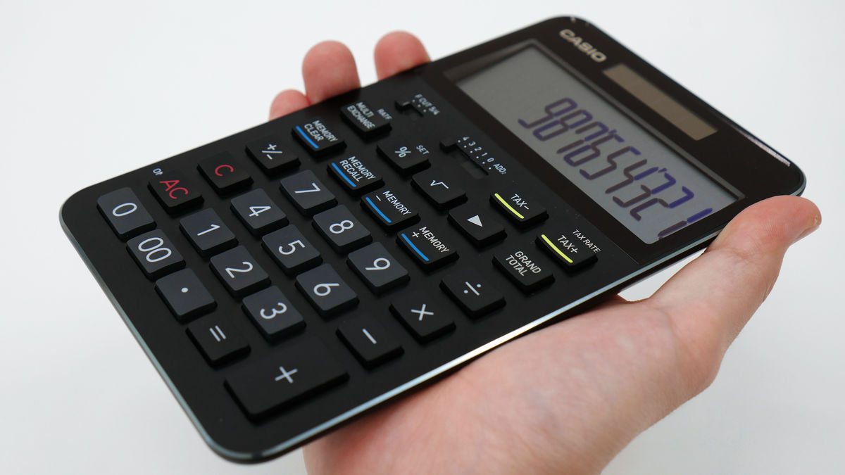 Review of Casio's 50-year-old high-end calculator 'S100' that