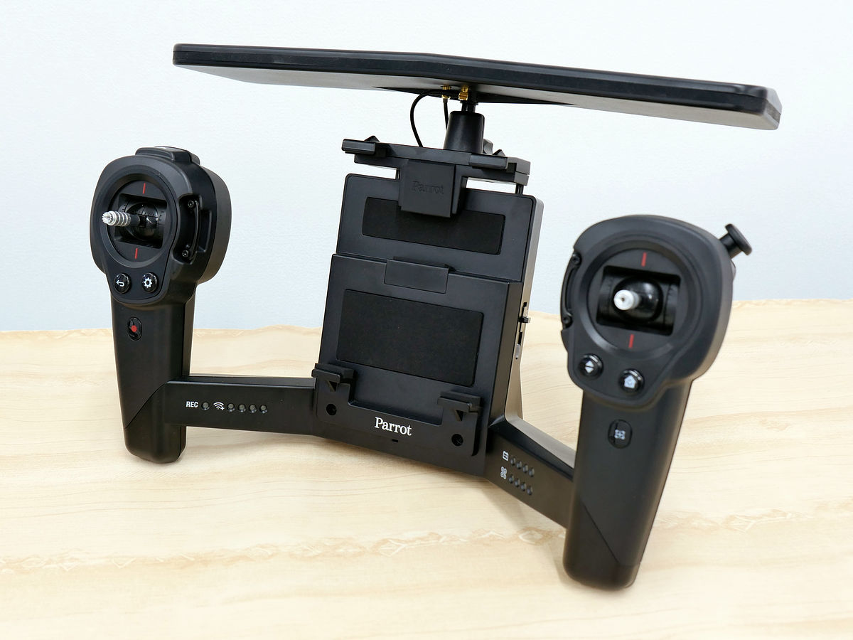 Parrot's lightweight Bebop 2 drone doubles down on flight time