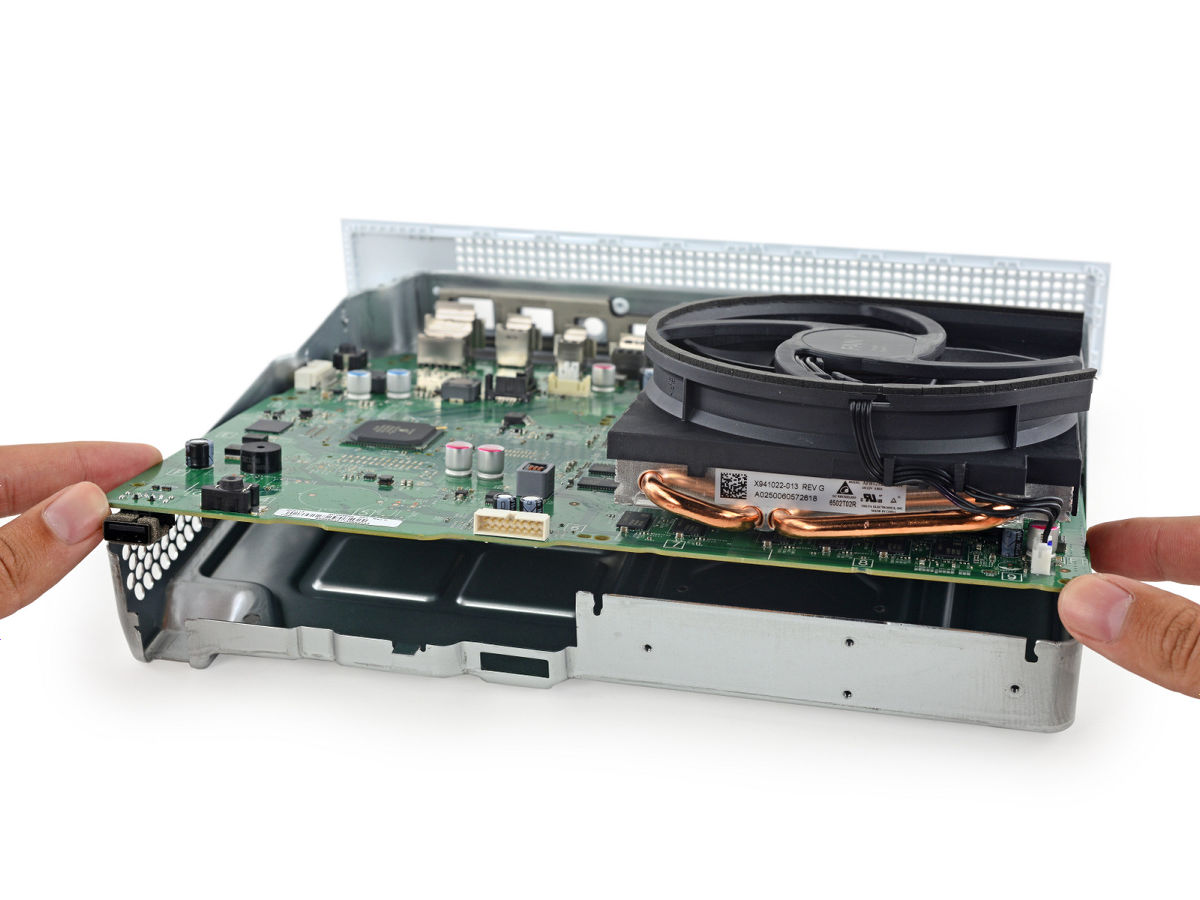 Inside the Xbox Series S 