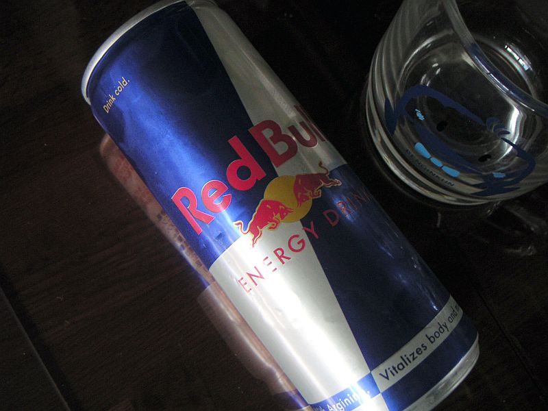 タイで開発されたスタミナドリンク レッドブル Red Bull Gigazine