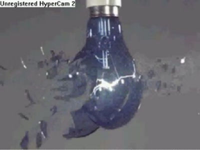光った電球が割れる様子をハイスピードカメラでとらえた映像あれこれ Gigazine