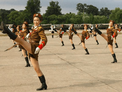世界の女性兵士の写真 Gigazine