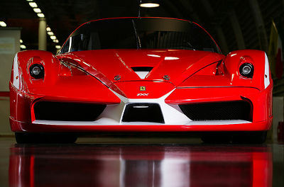 フェラーリの最新スーパーカー「FXX Evoluzione」の写真いろいろ 