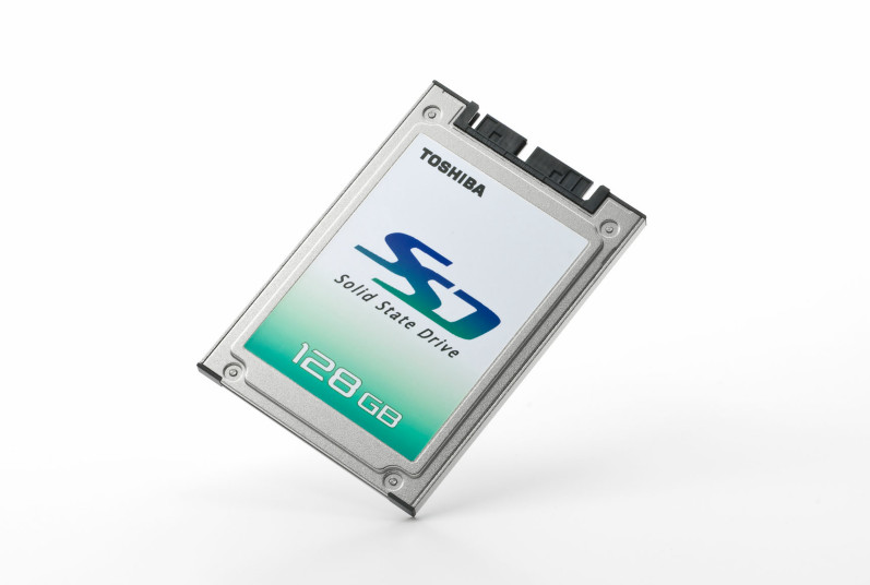 東芝、コストを抑えた世界最大クラス128GBのSSDを発売 - GIGAZINE