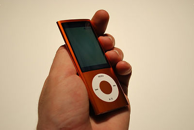 ビデオカメラ搭載の第5世代「iPod nano」を実際に使っている