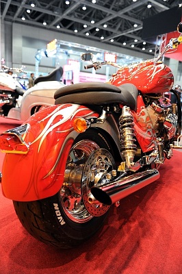 Ultra-large motorcycle with more than 8000 cc of displacement filled ...