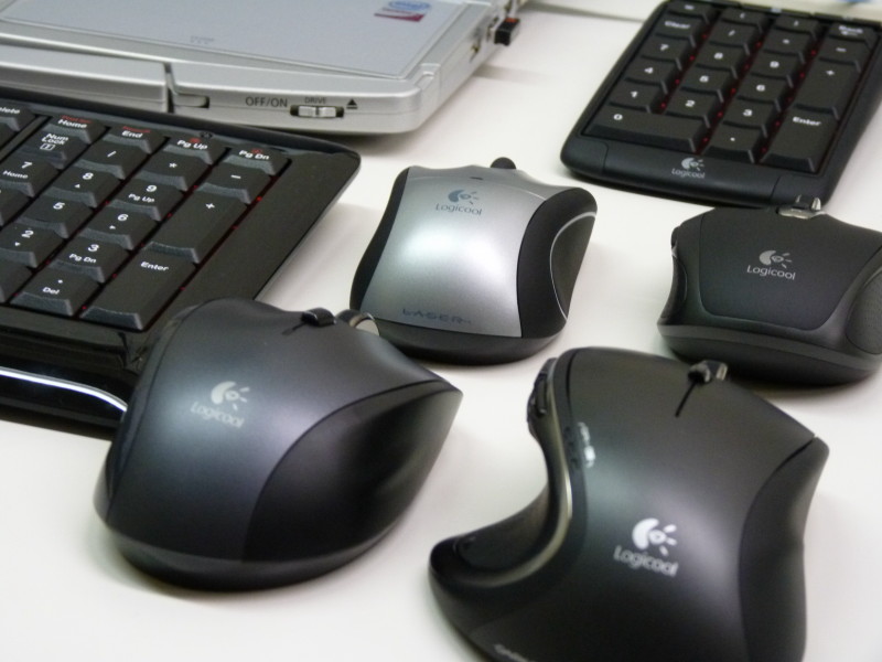 レシーバー1個に最大6台同時接続 ロジクールの Unifying 対応マウスやキーボードを1台のパソコンにつなぎまくってみた Gigazine
