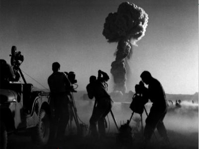 命がけとは知らずに米軍の原水爆実験を記録し 歴史の闇に葬り去られたカメラマンたち Gigazine