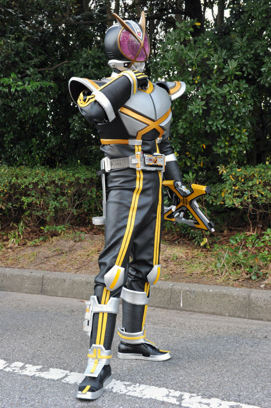 仮面ライダーやさまざまなロボット 漢 オトコ のコスプレはこんなにも熱い Gigazine