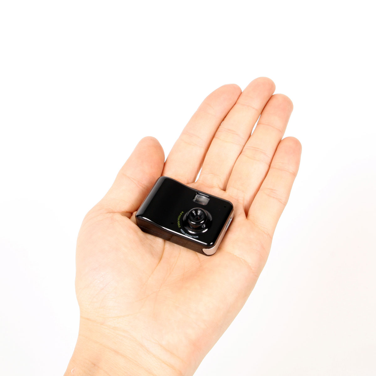 800万画素でHD動画も撮影できる手のひらサイズの超極小カメラ「小っ 
