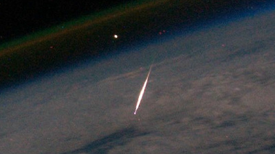 流れ星を 見下ろす 写真がnasaの宇宙飛行士によってtwitterに投稿される Gigazine