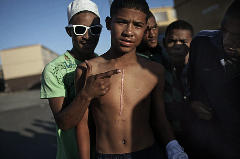 南アフリカのギャングに密着して撮影されたギャングの実状を示す40枚の写真 Gigazine