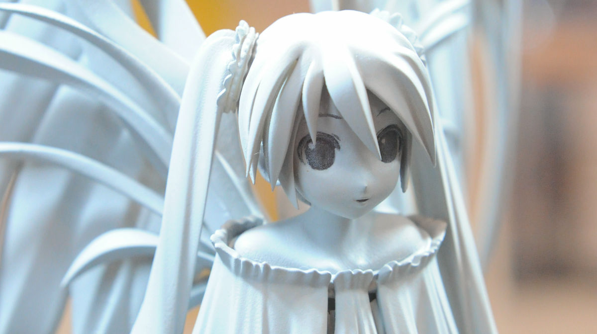 3dプリンターでここまでできることを示す天使の翼を持つ初音ミクやクリスタルブロックなど3dデータから出力した立体作品いろいろ Gigazine