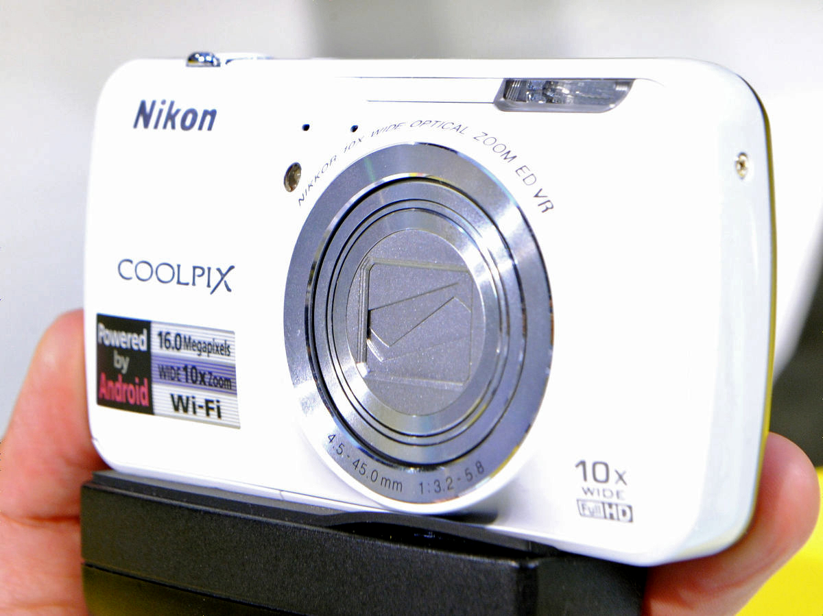 ニコンのAndroid搭載カメラ「COOLPIX S800c」実機フォト&ムービー 