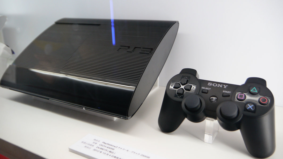 新型PS3「CECH-4000」シリーズの実機はこんな感じ - GIGAZINE