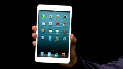 7.9インチiPad miniと超高精細ディスプレイ搭載の第4世代iPad