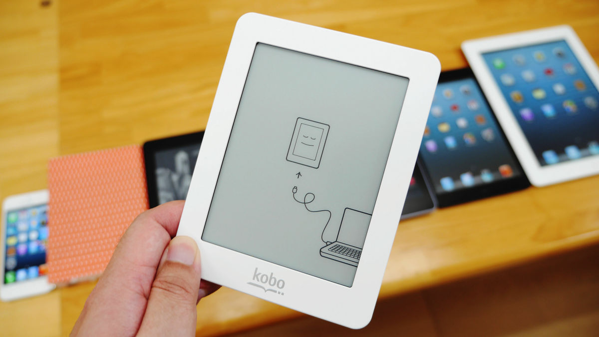 Kobo Miniをkindle Ipad Mini Nexus 7などと並べてどれぐらい小さいか比較してみました Gigazine