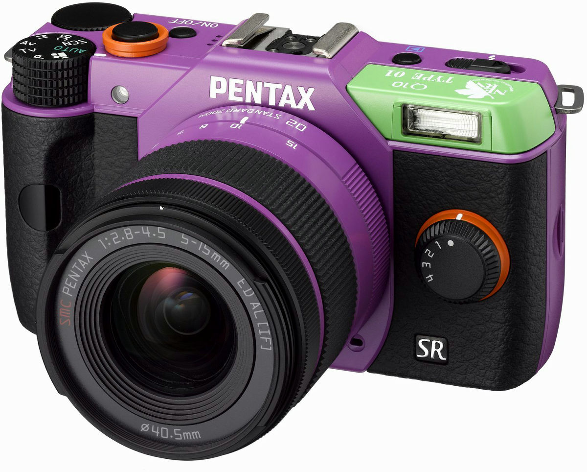 ヱヴァとデジタル一眼カメラ「PENTAX Q10」がコラボした特別モデル登場