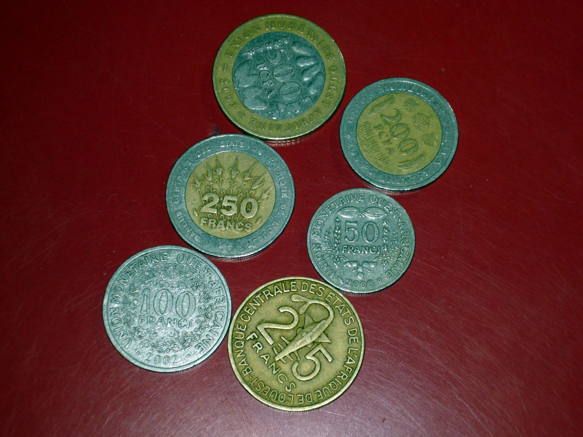 世界最強かもしれない日本の500円玉を世界中の通貨と比較してみた