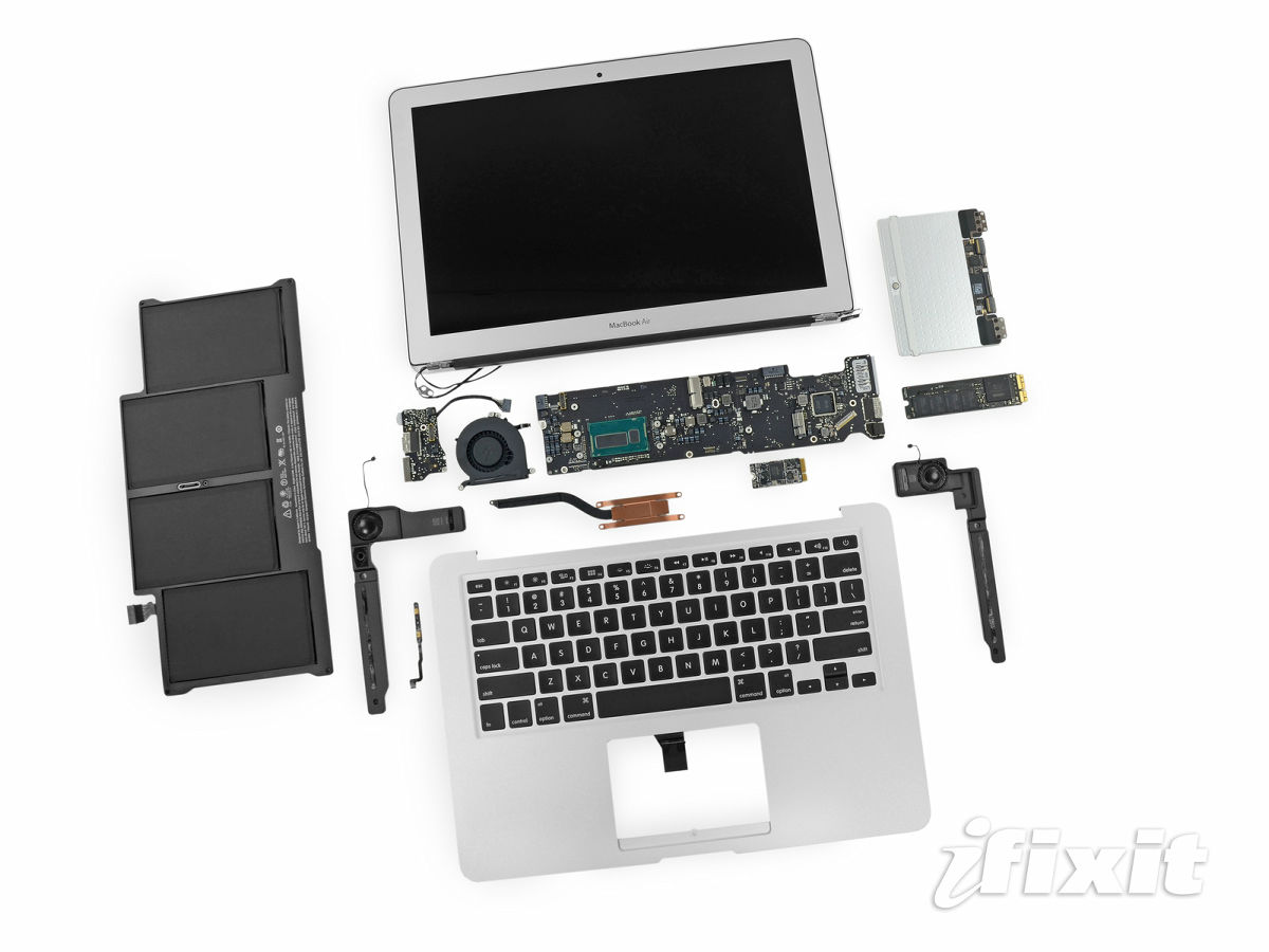 「MacBook Air」2013年モデルを2012年モデルと比較しつつ分解したレポート - GIGAZINE