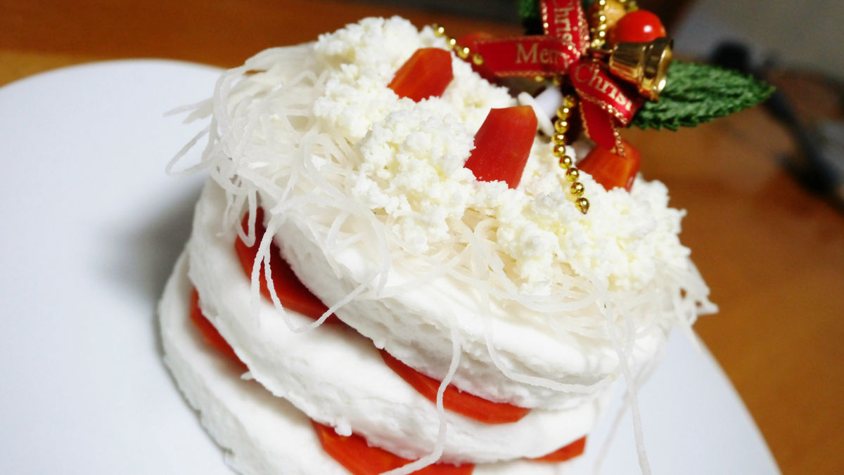 今からでもまだ間に合うローコスト ローカロリーのクリスマスケーキを爆速で作る方法 Gigazine
