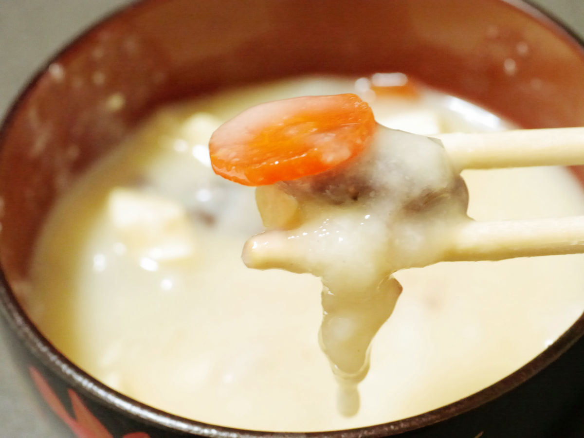 香川県の あんこ餅入り白みそのお雑煮 を作って食べてみました Gigazine