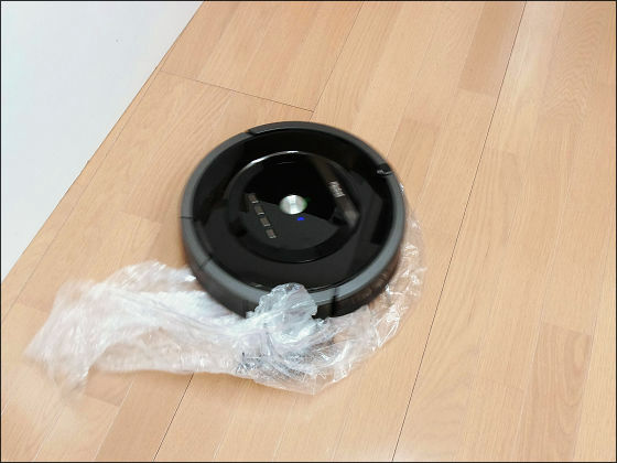 掃除嫌いでも部屋の隅まできれいにできる最新ロボット掃除機「ルンバ880」を実際に使ってみました - GIGAZINE