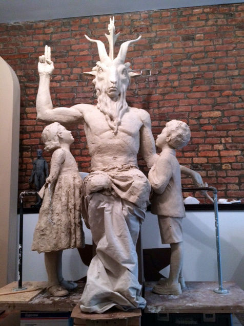 悪魔崇拝者がクラウドファンディングの出資金でバフォメット像を州議事堂に設置する動き Gigazine
