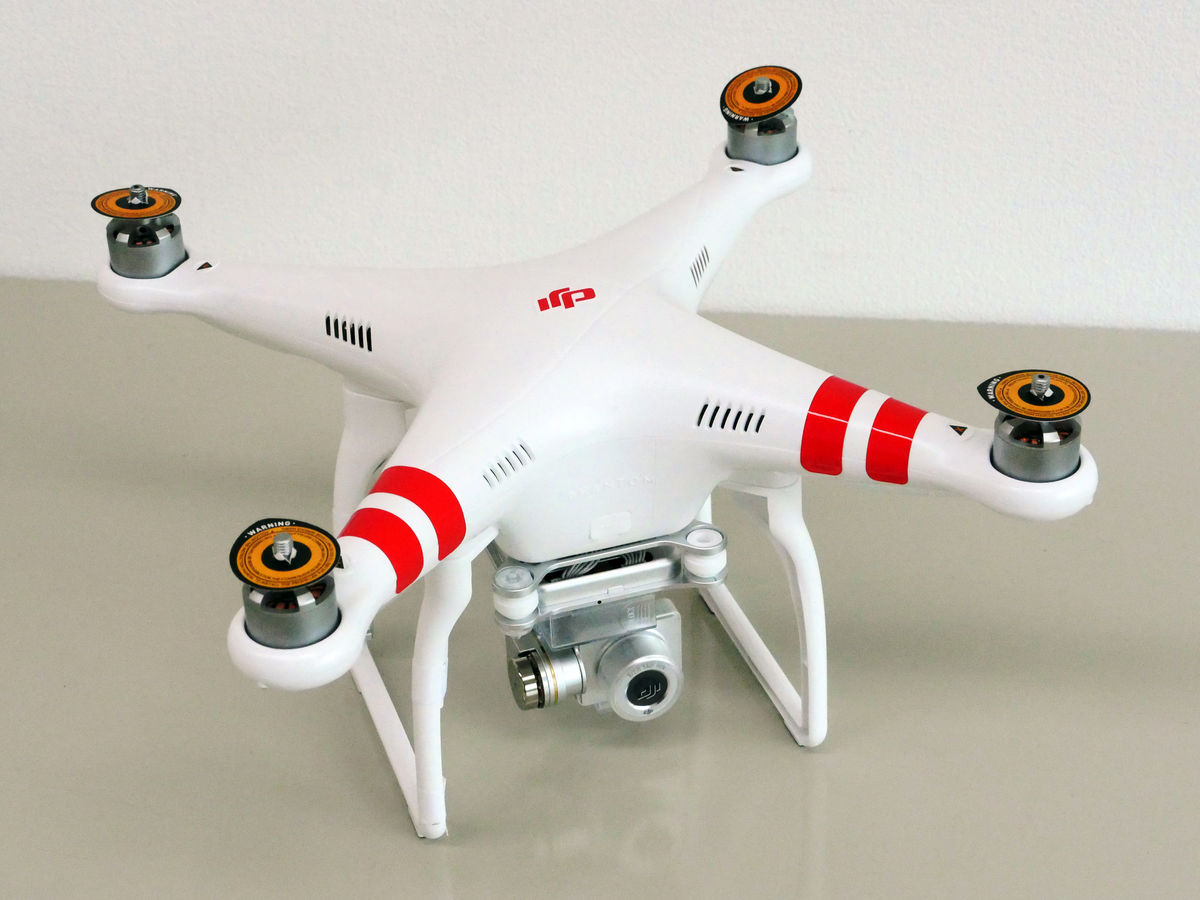 DJI】Phantom２ Vision＋墜落無し！ドローンの練習用に！！ - ホビー