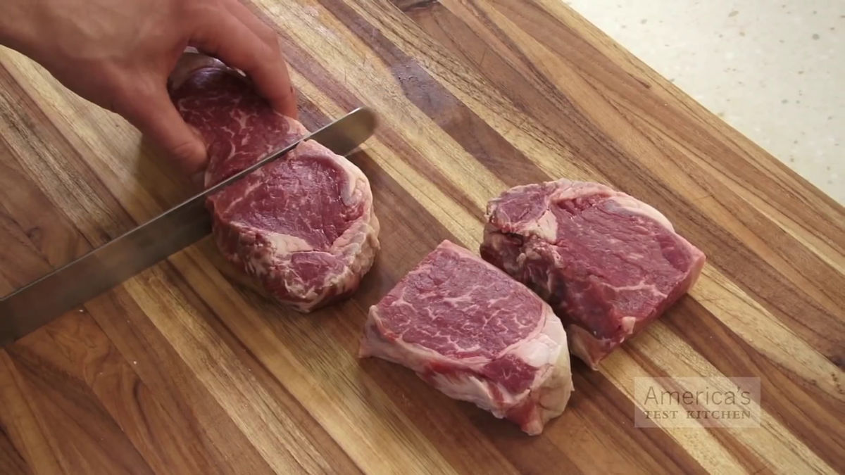 焼き 冷凍 方 ステーキ 冷凍した肉はそのまま調理しても大丈夫？解凍してからの方がいいの？