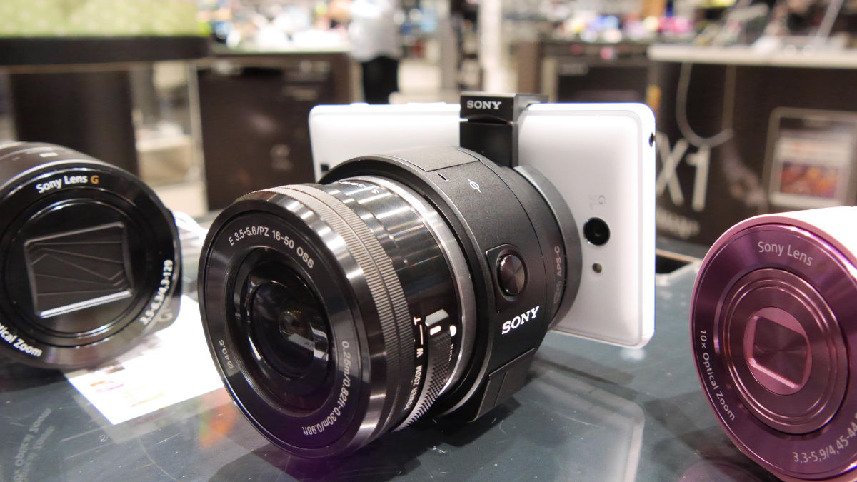 日本発売が決定したレンズスタイルカメラ「QX1」速攻フォトレビュー