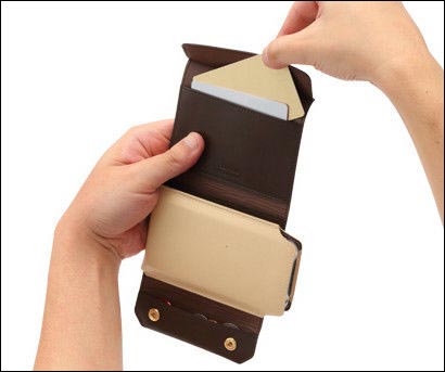 おサイフケータイならぬ「ケータイお財布」な財布abrAsus「iPhoneも入る財布」 - GIGAZINE