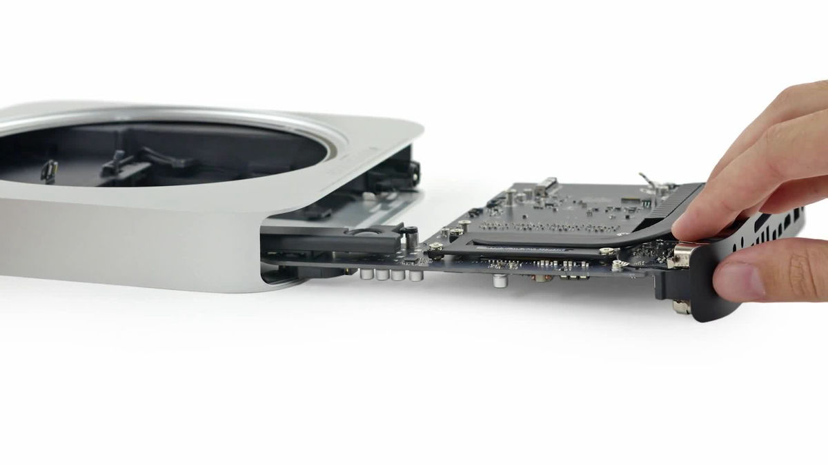 割引即日発送 Mac mini Late 2014 Core i5 8GB SSD換装済み デスクトップ型PC