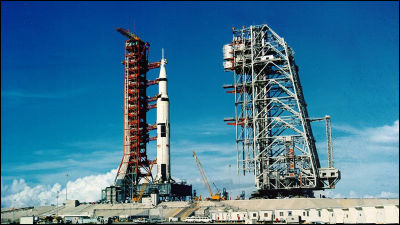 アポロ計画でも使われた巨大ロケット「サターンV」のフライト