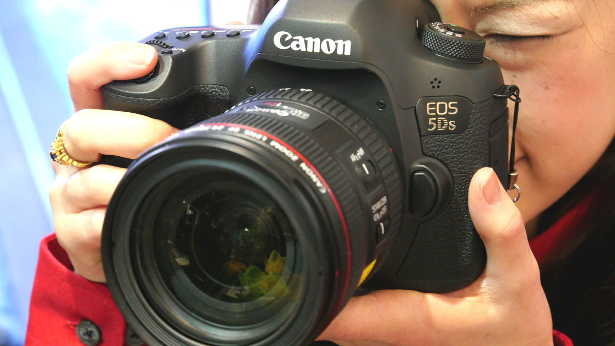 ★ 新品！★ キヤノン Canon EOS 5Ds ボディ 5060万画素