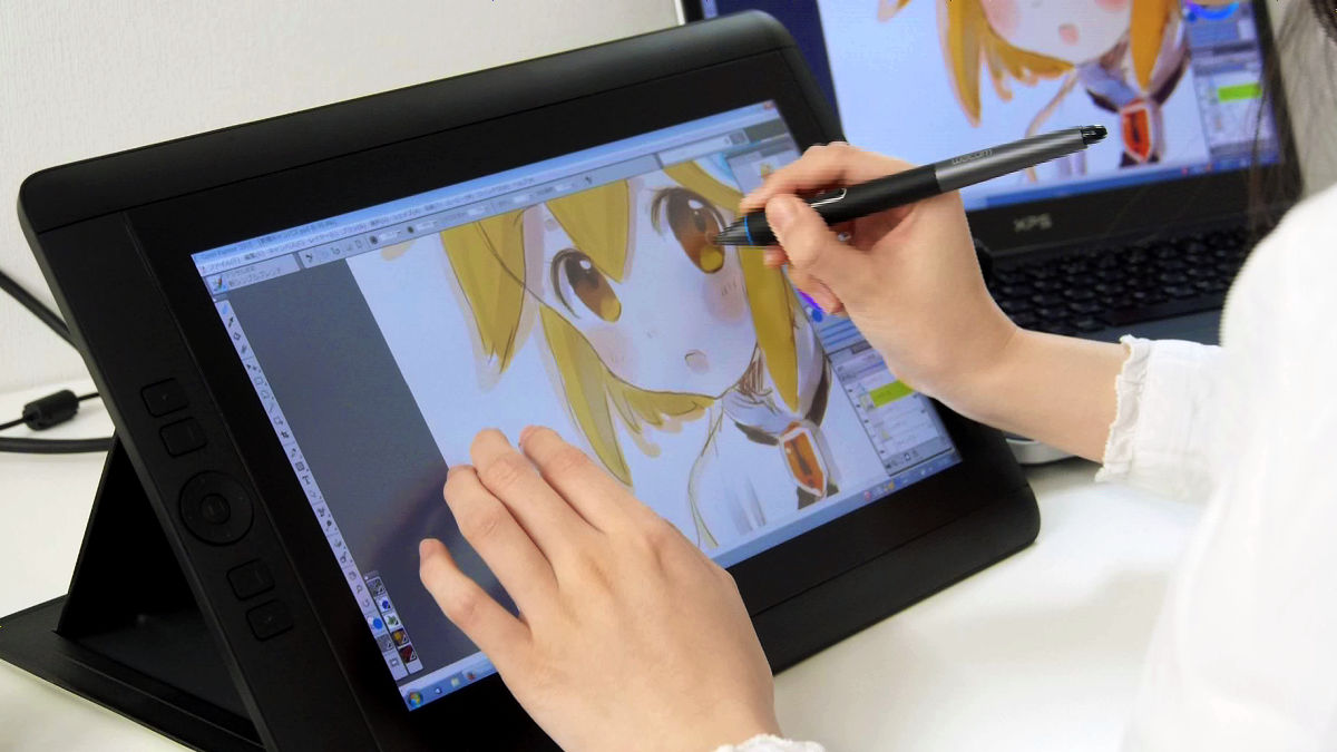 マルチタッチ対応でお絵かきできる13インチの液晶タブレット「Cintiq