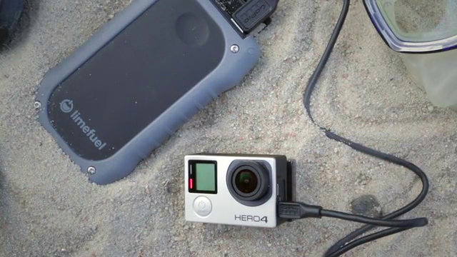 GoProのバッテリーを通常の3倍長持ちさせる拡張バッテリー「Extended Battery Pack」 - GIGAZINE