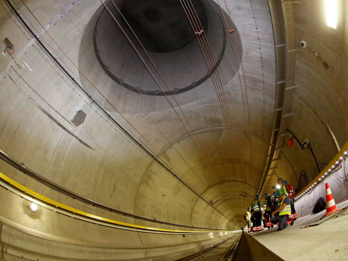 長い トンネル 一 世界 世界のスゴい海底トンネル5選