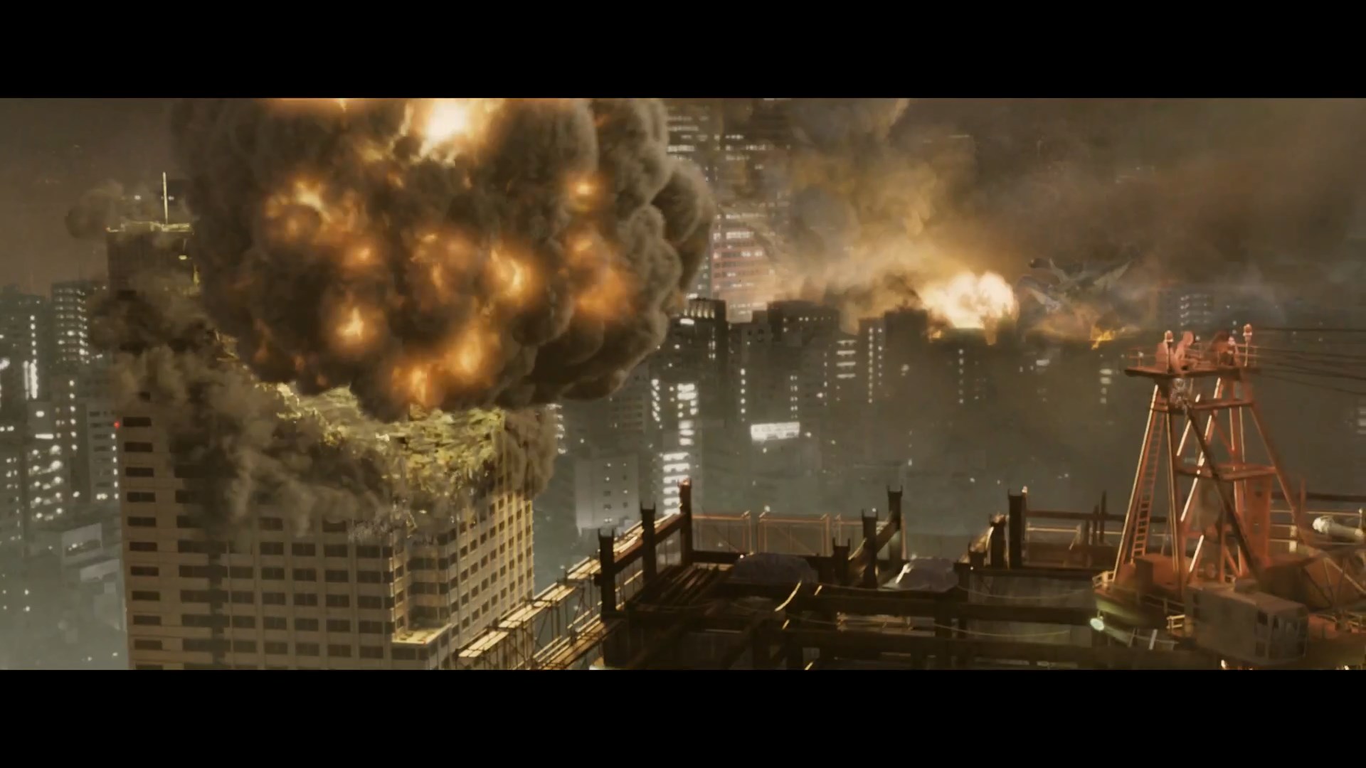 東京が大炎上して大爆発する中でガメラがプラズマ火球を発射する超ド