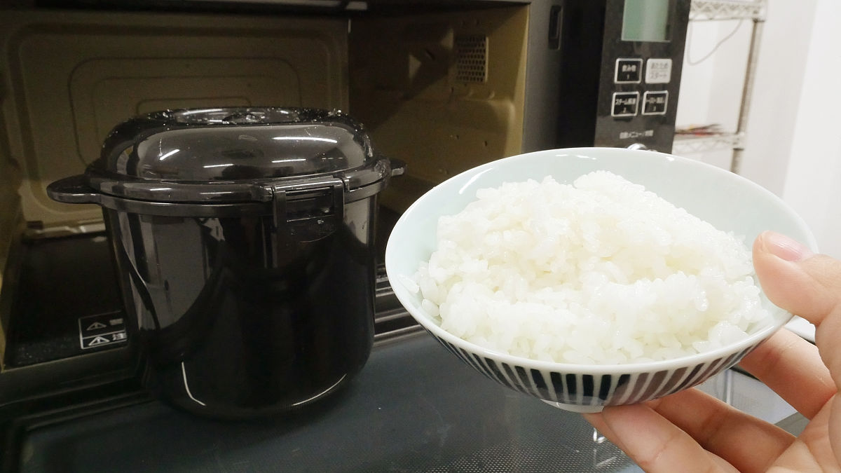 電子レンジでお米が炊ける700円台の炊飯器「備長炭 ちびくろちゃん」でモチモチご飯は作れるのか？ - GIGAZINE