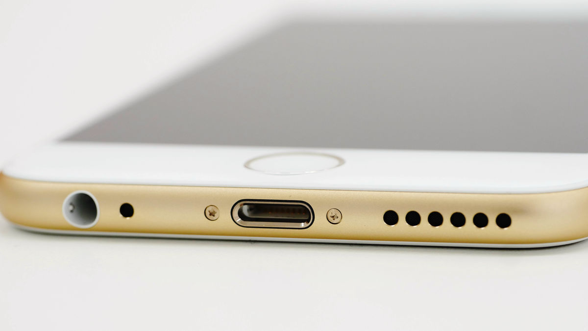 iPhone 7からイヤホンジャックが消えるという噂が実現か、ワイヤレス